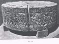Камень для жертвоприношений (так называемый «Камень Тисока»), Подобные камни обычно устанавливались в храмах и на рыночных площадях. Не исключено, что на них принимали смерть некоторые категории осужденных древнеацтекским судом ||| 98,7Kb