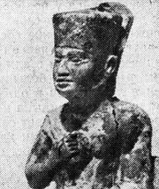 Фараон Хуфу. Статуэтка из слоновой кости