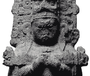 Монумент 26 из Тонины, установленный в 672 году. Единственное изображение Йукноом-Пуваль(?)-Вайваля в полный рост.