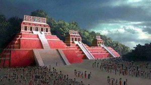 Реконструкция "Храма надписей" (слева) в древнем городе майя Лакамха (Паленке)