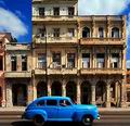 машины на Кубе привлекают к себе внимание. Куба