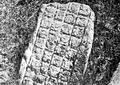 Рис. 3. Стела с иероглифической надписью из г. Алтар де Сакрифисьос. Департамент Петен ||| 48Kb