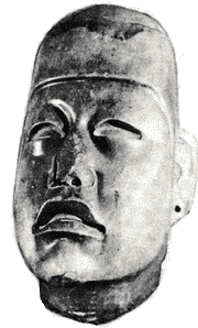 Скульптура из нефрита. Голова ольмекского жреца