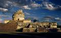 Обсерватория в древнем городе майя Чичен-Ица ||| 31Kb