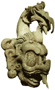 Бог Дождя с гребнем в форме птицы баклан. Вероятно, был создан в правление К'ак'-Ути'-Виц'-К'авииля.