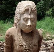 Находка 2011 года - скульптуры пленников со связанными сзади руками (предположительно из Баакуля (Паленке) и Пе'тууна (Ла-Мара))
