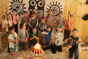 Казымчане Ханты-Мансийского АО провели детский праздник с индейской тематикой. Фото: UgraNow.ru