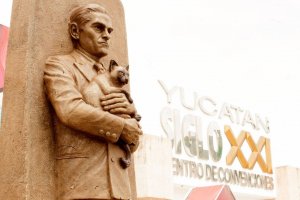 В Мериде открыли второй в Мексике памятник Ю.В. Кнорозову. Фото: Надежда Емельянова / facebook.com/Nadira45