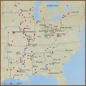 На карте показаны восточные регионы Соединенных Штатов, в которых на протяжении двух тысячелетий развива­лись три отдельные группы строителей маундов