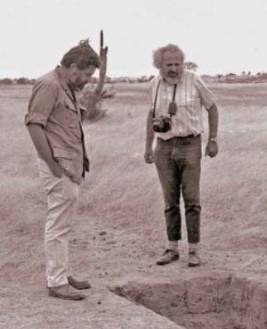 Начало археологических исследований на памятнике Риал-Альто - первый шурф. Фото из архива X. Маркоса.