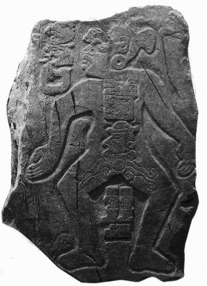 172. Тело врага с отсеченными гениталиями в сопровождении иероглифических надписей, Монте-Альбан I. Высота 1.4 м.