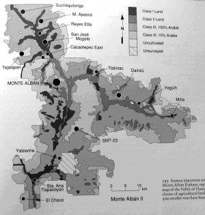 193. Шестнадцать важных поселений фазы Монте-Альбан II, наложенные на карту классов с/х земель долины Оахака. (Более 500 меньших поселений пропущено).