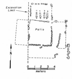 263. Обычное жилище в Монте-Альбане, состоящее из четырех адобовых комнат вокруг центрального патио. Под северной комнатой находились четыре погребения.