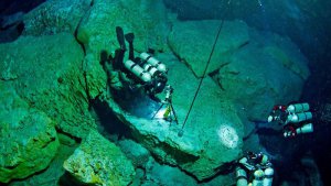 После трех лет исследований подтвердилось, что женщина, получившая имя Найя («водяная нимфа»), скелет которой был найден в подводной пещере, жила приблизительно 12-13 тысяч лет назад. Фото - Roberto Chávez Arce, Archivo SAS-INAH.