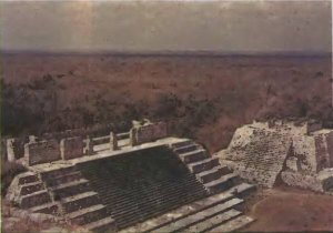 Руины древнего городища Лабна́ (п-ов Юкатан, конец I тысячелетие н. э.). Фото автора