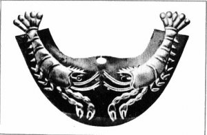 Подвеска для носа из золота и серебра с изображением креветок. Лома Негра, ранний период культуры мочика. II в. до н. э. — II в. н. э.