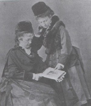 Элизабет Кастер и Маргарет Кастер-Колхаун, 1879 г.