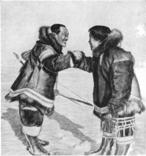 Эскимосы в национальной одежде и снеговых очках