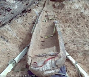 10-метровое тысячелетнее каноэ найдено в штате Луизиана. Фото: Louisiana Office of Cultural Development