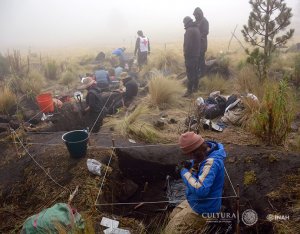 Древнюю модель Вселенной обнаружили археологи в Мексике. Фото: Isaac Gómez, cortesía Proyecto Arqueológico Nahualac, SAS-INAH