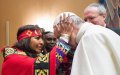 Папа Римский за получение информированного согласия у коренных народов. Фото: L'Osservatore Romano/Pool Photo via AP