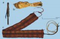 Найденные в Куэва-дель-Чилено предметы: а) деревянная нюхательная трубка b) кожаный контейнер c) текстильная повязка на голову. Фото - ANTIQUITY PUBLICATIONS LTD.