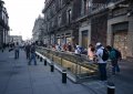В Мехико теперь прямо под тротуарами можно увидеть древние памятники Теночтитлана. Фото: Mauricio Marat/INAH