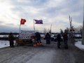 Индейцы тьендинага-мохоки блокировали железную дорогу в Канаде. Фото - Frederic Pepin / Radio-Canada